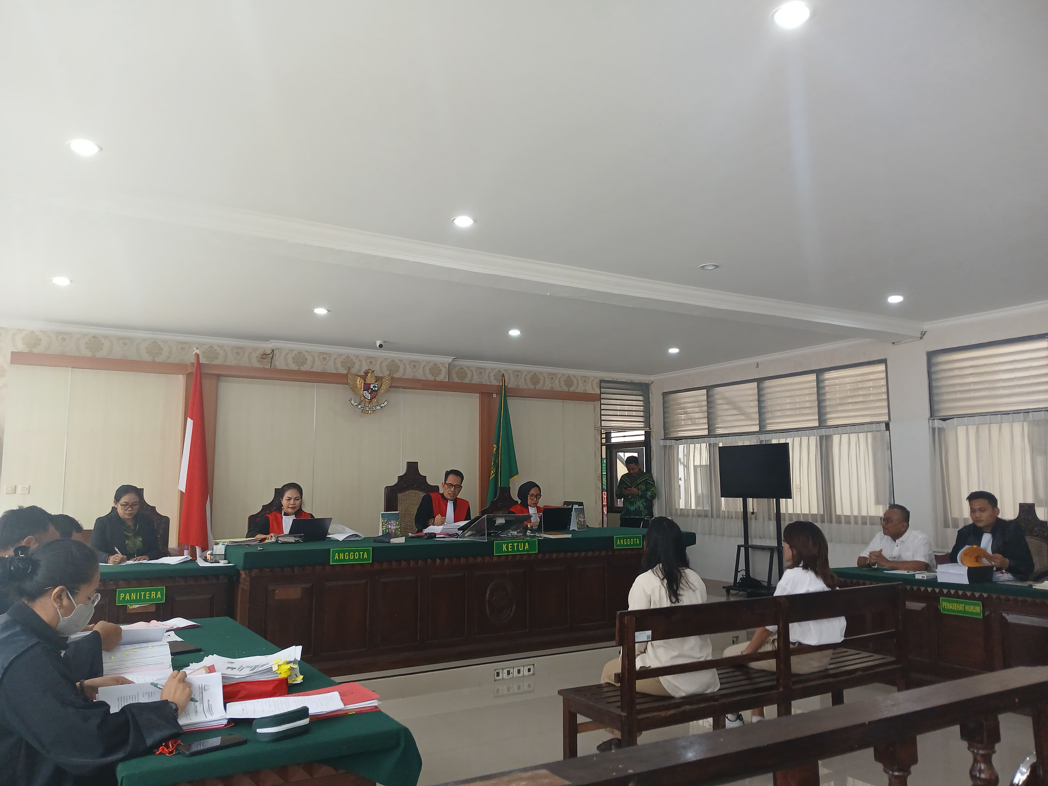 Pemeriksaan dua orang saksi dalam kasus dengan terdakwa Togar Situmorang di Pengadilan Negeri (PN) Denpasar, Kamis (15/1/2026).