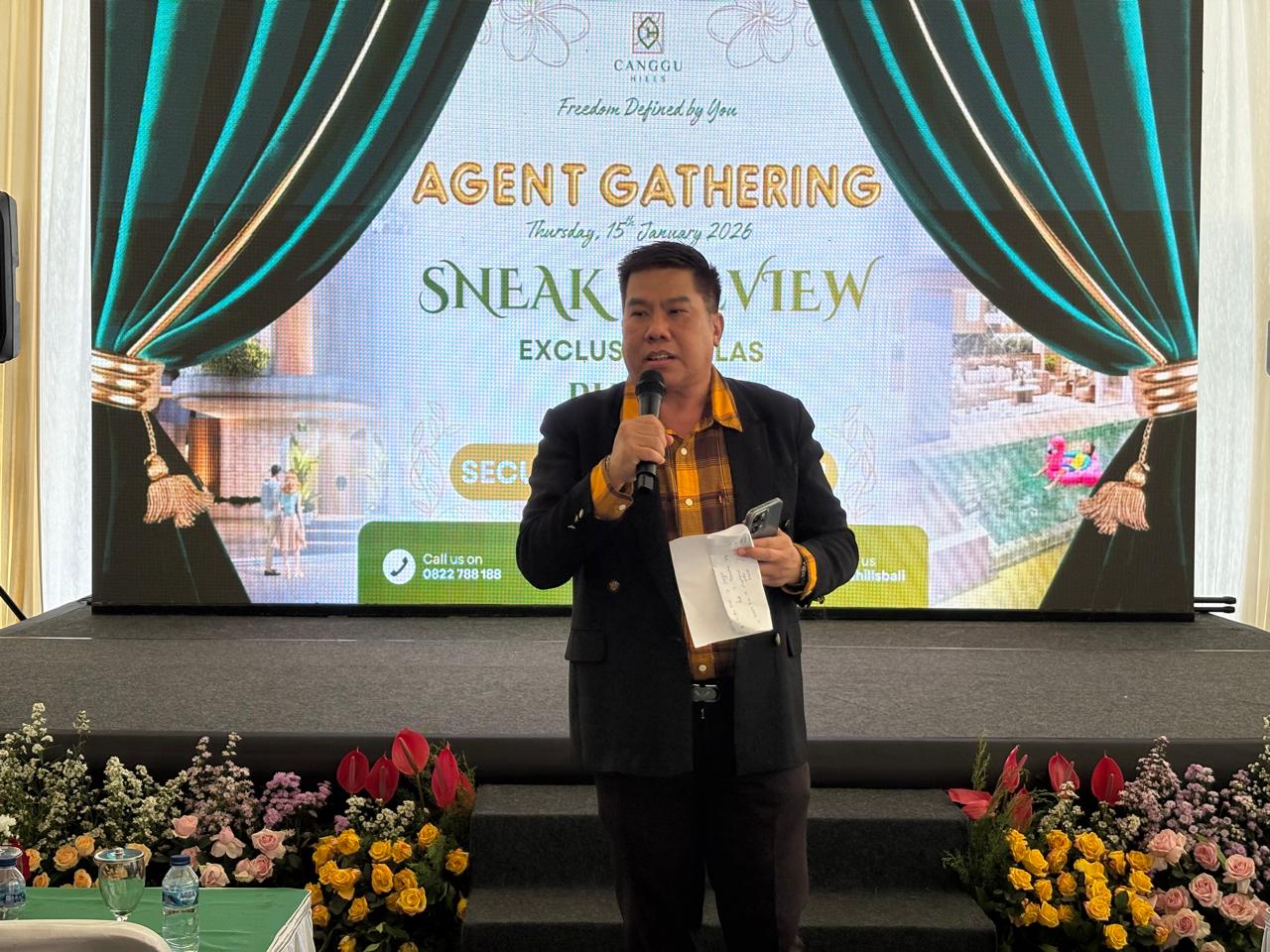 TREN BARU: Direktur Marketing PT Asia Mas Realty, Kevin Daniel saat sambutan temu agen Canggu Hills Jumat 16 Januari 2026