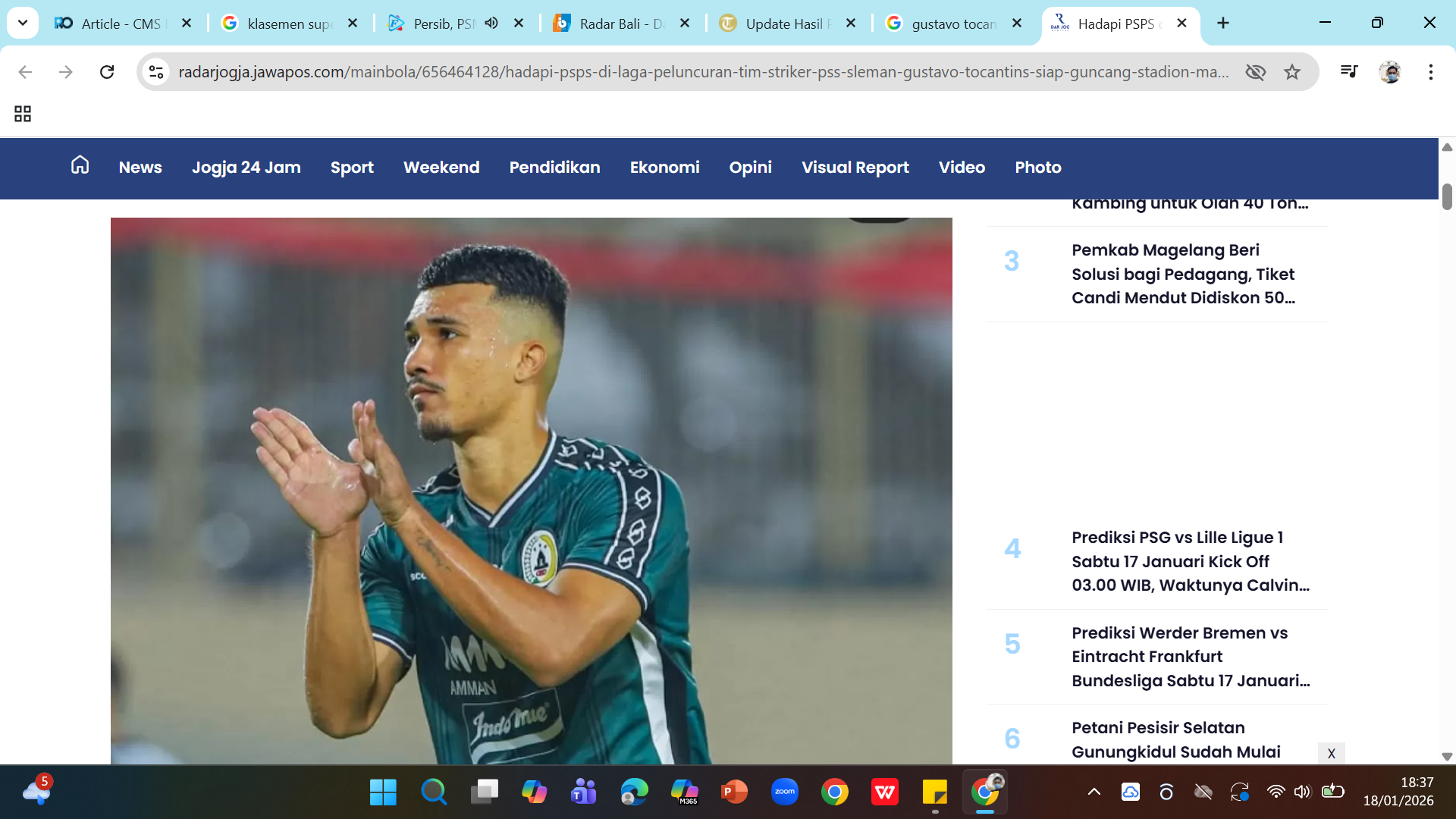 Gustavo Tocantins merayakan gol PSS Sleman. Super Elja harus berbagi poin dengan tamunya Persela Lamongan di Maguwoharjo.