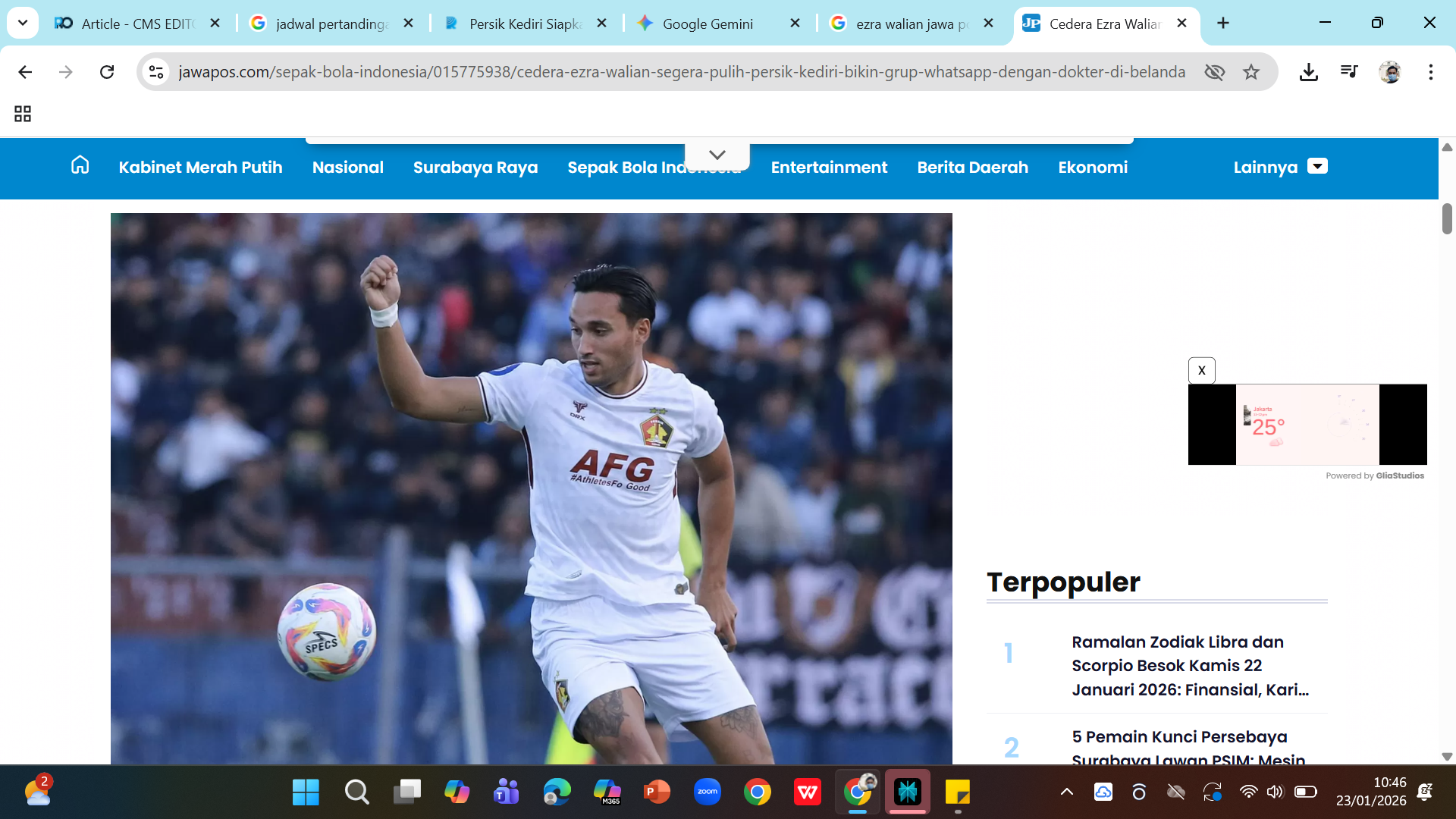 Ezra Walian dan para pemain Persik Kediri melatih strategi khusus melawan Malut United di Ternate. Strategi tersebut sukses diterapkan saat melawan Persib Bandung.
