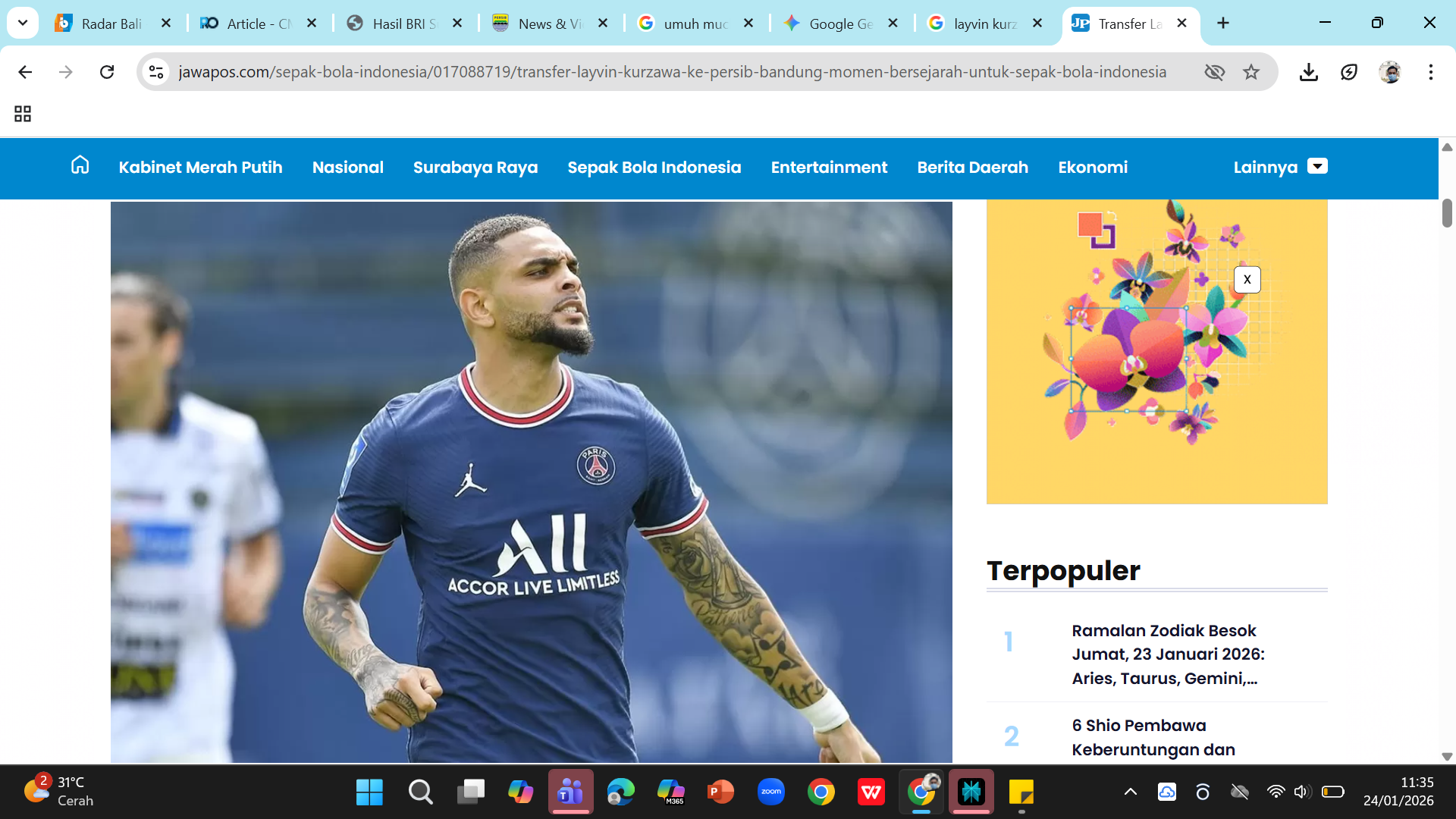 Layvin Kurzawa saat membela PSG. Pemain asal Prancis ini menjalani tes medis di Persib sebelum dikenalkan dalam laga Persib vs PSBS Biak.