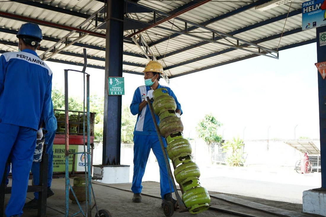 Ketersediaan LPG subsidi di sejumlah pangkalan di wilayah Denpasar Barat dan Timur masih tersedia dalam kisaran 5 hingga 50 tabung per pangkalan.