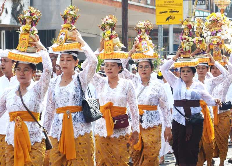 ilustrasi prosesi ritual di Pura Jagatnatha, Denpasar.(adrian suwanto)