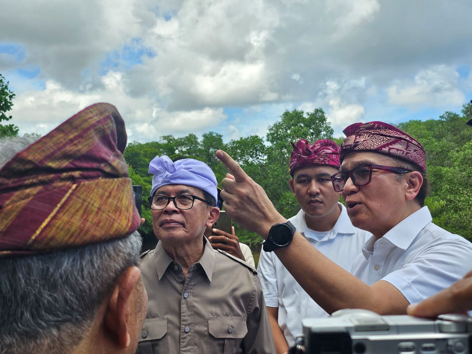 TENANG: Direktur BTID Kura-Kura Bali Tantowi Yahya menjelaskan detil pembangunan KEK Kura-Kura Bali