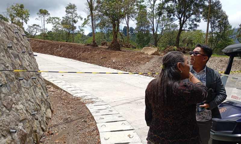 JADI SOROTAN LUAS : Bali Handara di Desa Pancasari, Buleleng, yang Tengah jadi sorotan. (francelino junior)