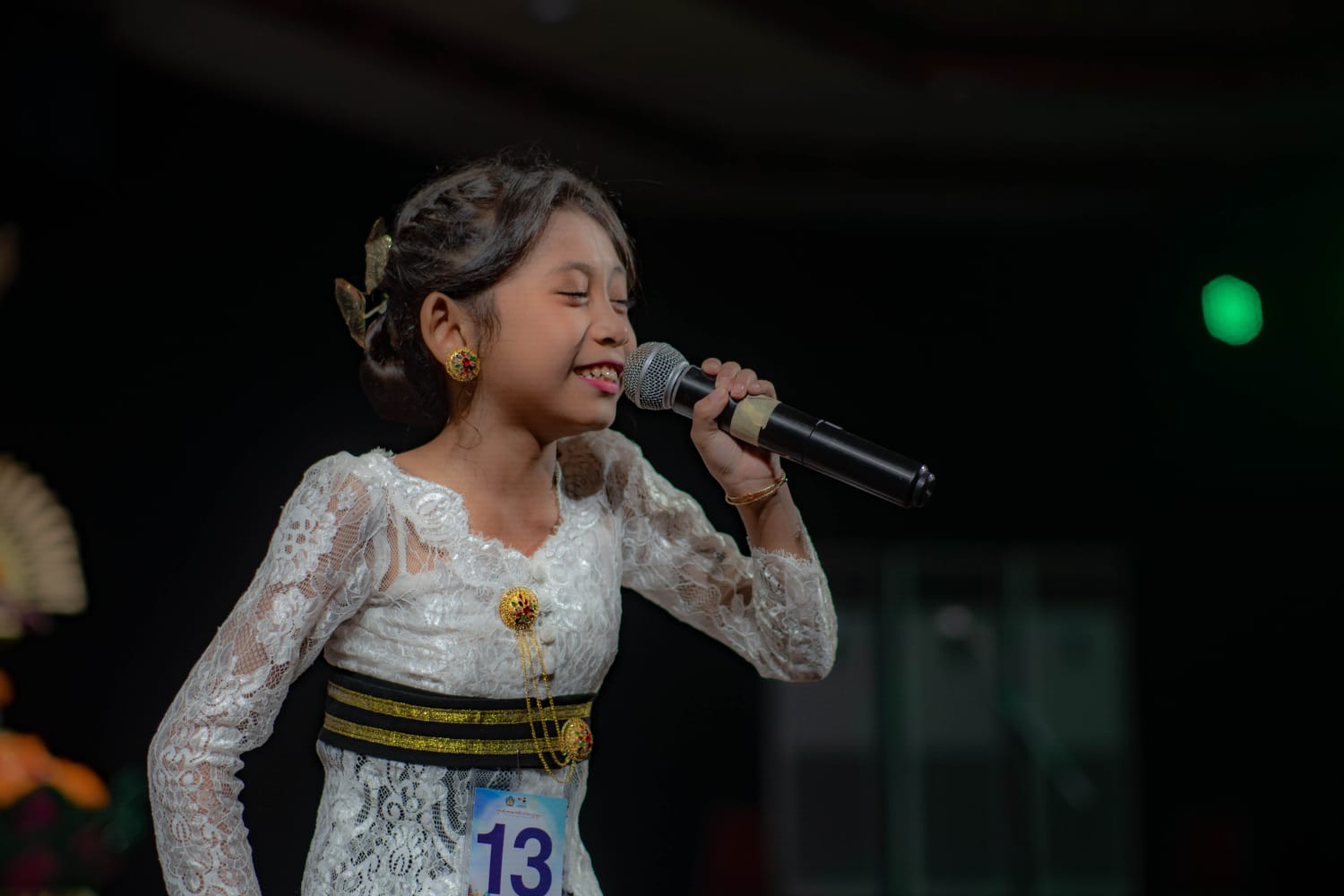 Lomba Gending Rare tingkat Sekolah Dasar (SD) dalam rangka Bulan Bahasa Bali 2026 di Gedung Ksirarnawa, Taman Budaya Provinsi Bali, Minggu (8/2/2026).