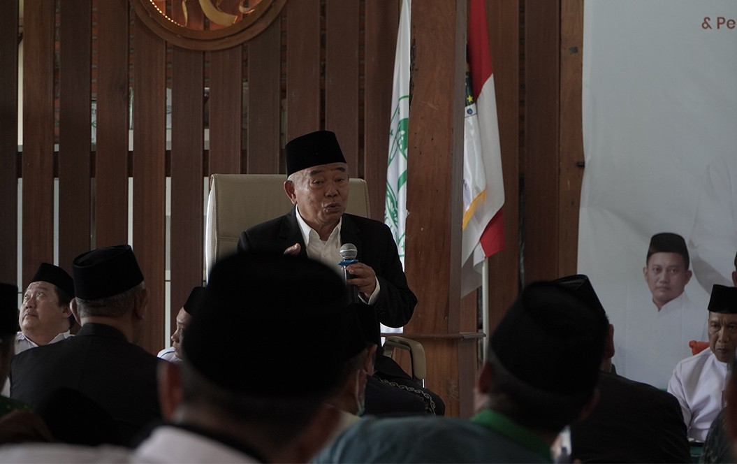 JIHAD KESEJAHTERAAN: Ketua Umum Pengurus Pusat Persatuan Guru Nahdlatul Ulama (PP PERGUNU), Prof. Dr. KH. Asep Saifuddin Chalim, M.A di Pendopo Khalifa Nusantara Ahad (8/2/2026)