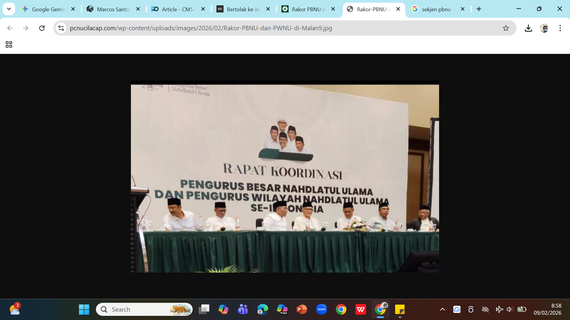 Rapat koordinasi PBNU dan PWNU di sela-sela mujahadah kubro di Stadion Gajayana, Malang, pada Sabtu (7/2).