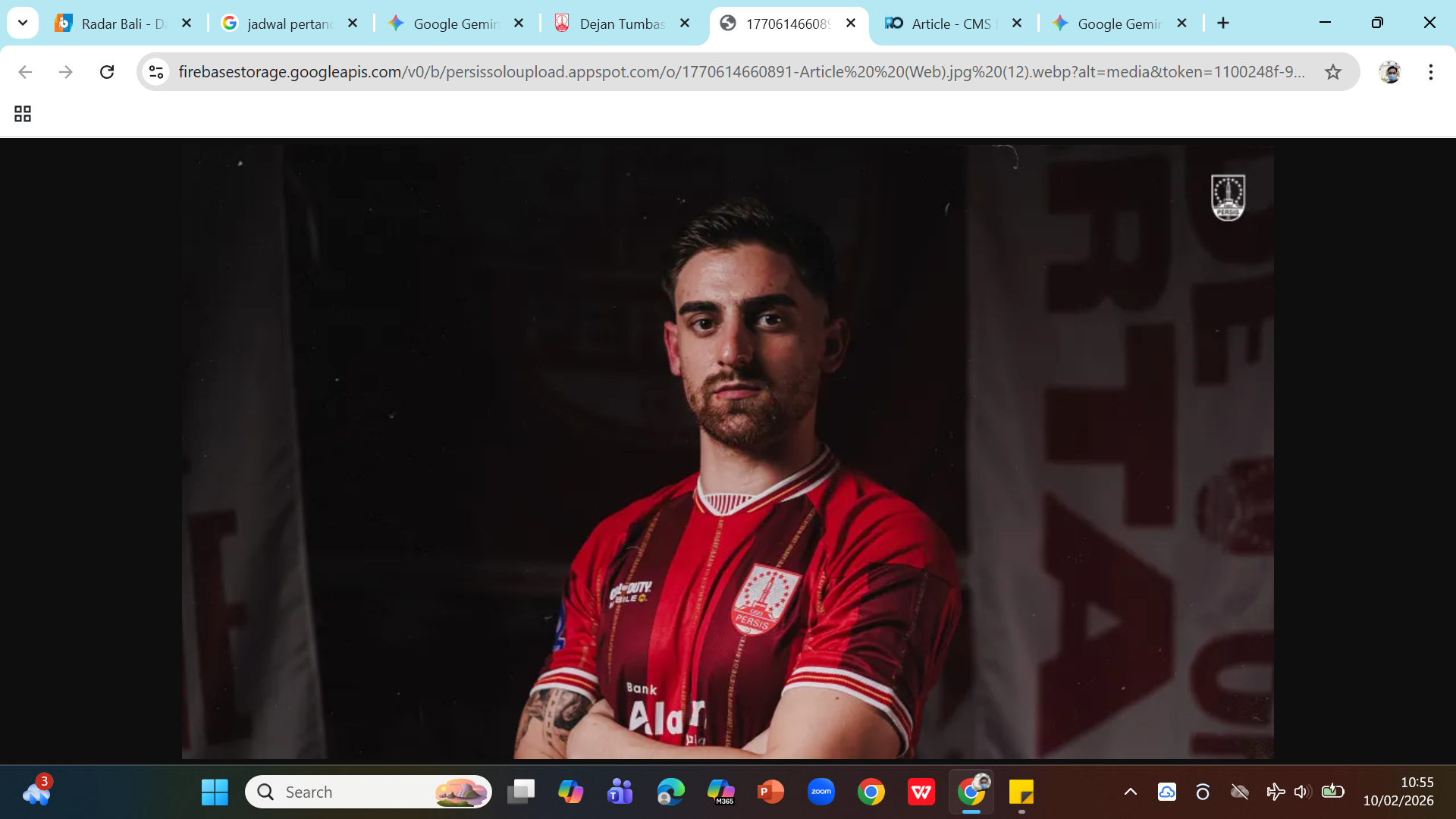 Persis mendatangkan Dejan Tumbas dari Persebaya di menit akhir bursa transfer. Penyerang tengah ini mandul di Bajol Ijo karena lebih sering bermain sebagai bek kiri atau gelandang kiri.
