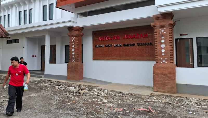 SUDAH SIAP PAKAI : Gedung baru instalasi jenazah RSUD Tabanan yang bakal beroperasi April 2026 mendatang. (juliadi/radar bali)
