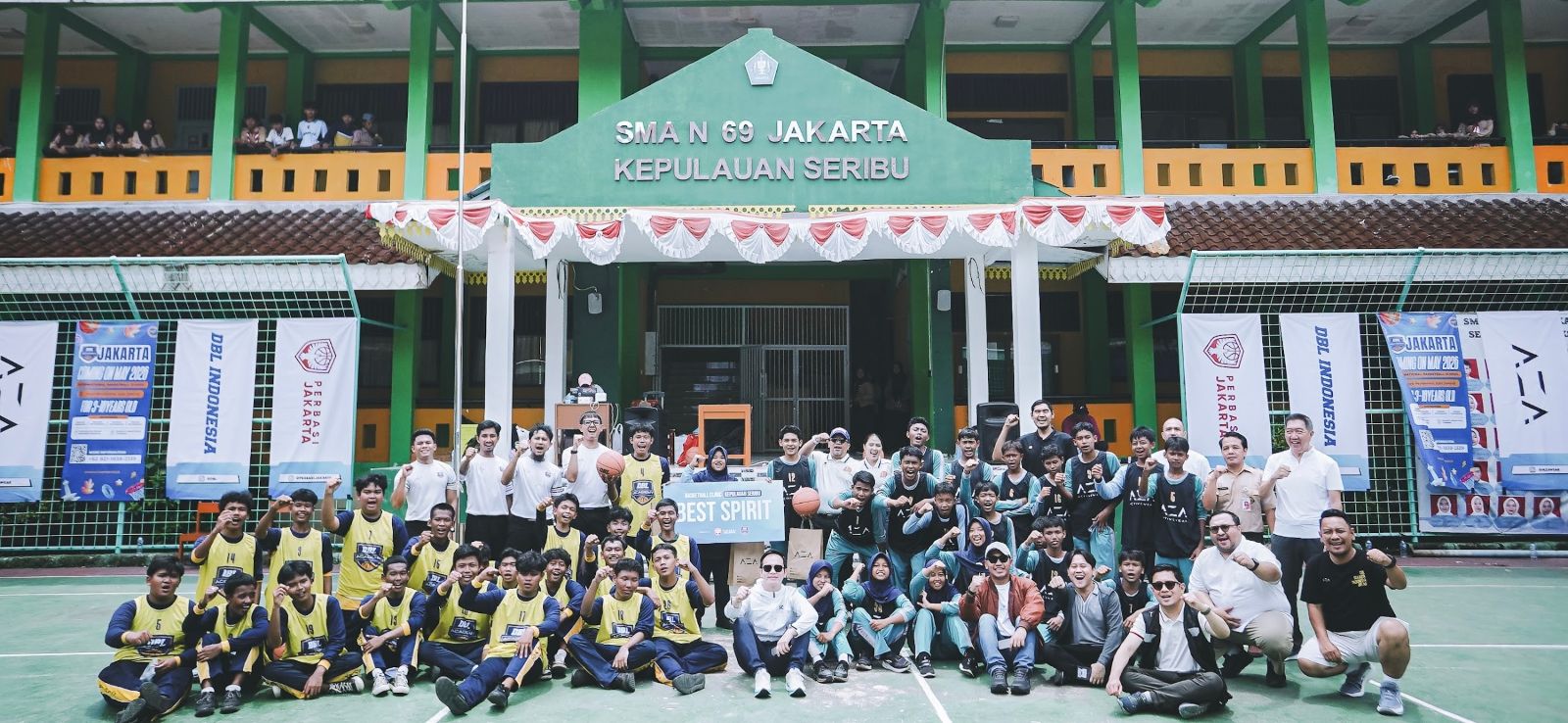 MENYENTUH KEPULAUAN: Basketball Clinic Kepulauan Seribu dilaksanakan pada Rabu, 4 Februari 2026, bertempat di SMAN 69 Jakarta