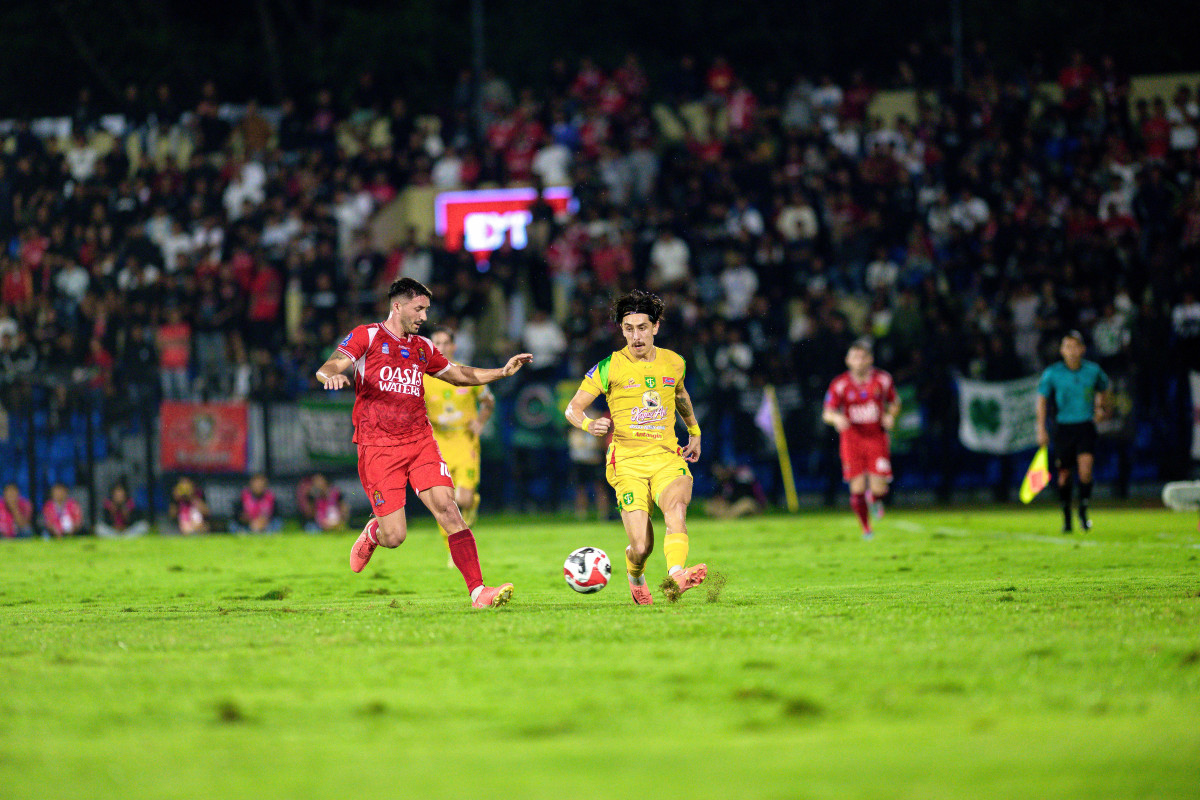 Persebaya dipermalukan tim zona merah Persijap Jepara dalam laga pekan ke-22 Super League di Stadion Gelora Kartini Jepara. 