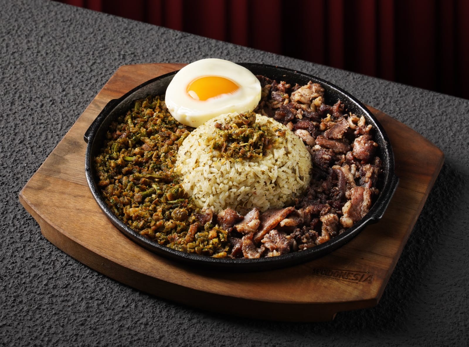 cCITA RASA BERBEDA: Salah satu menu menarik Se'Indonesia, kini buka gerai baru di Dalung Kuta Utara Badung.