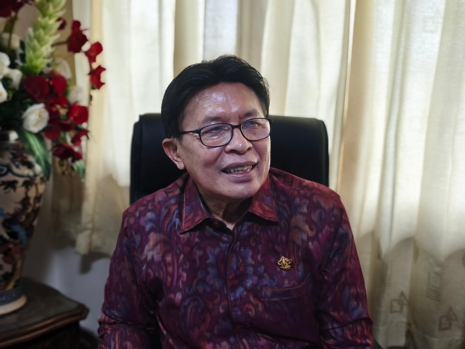 RAPAT TERTUTUP: Ketua Pansus TRAP DPRD Bali I Made Supartha