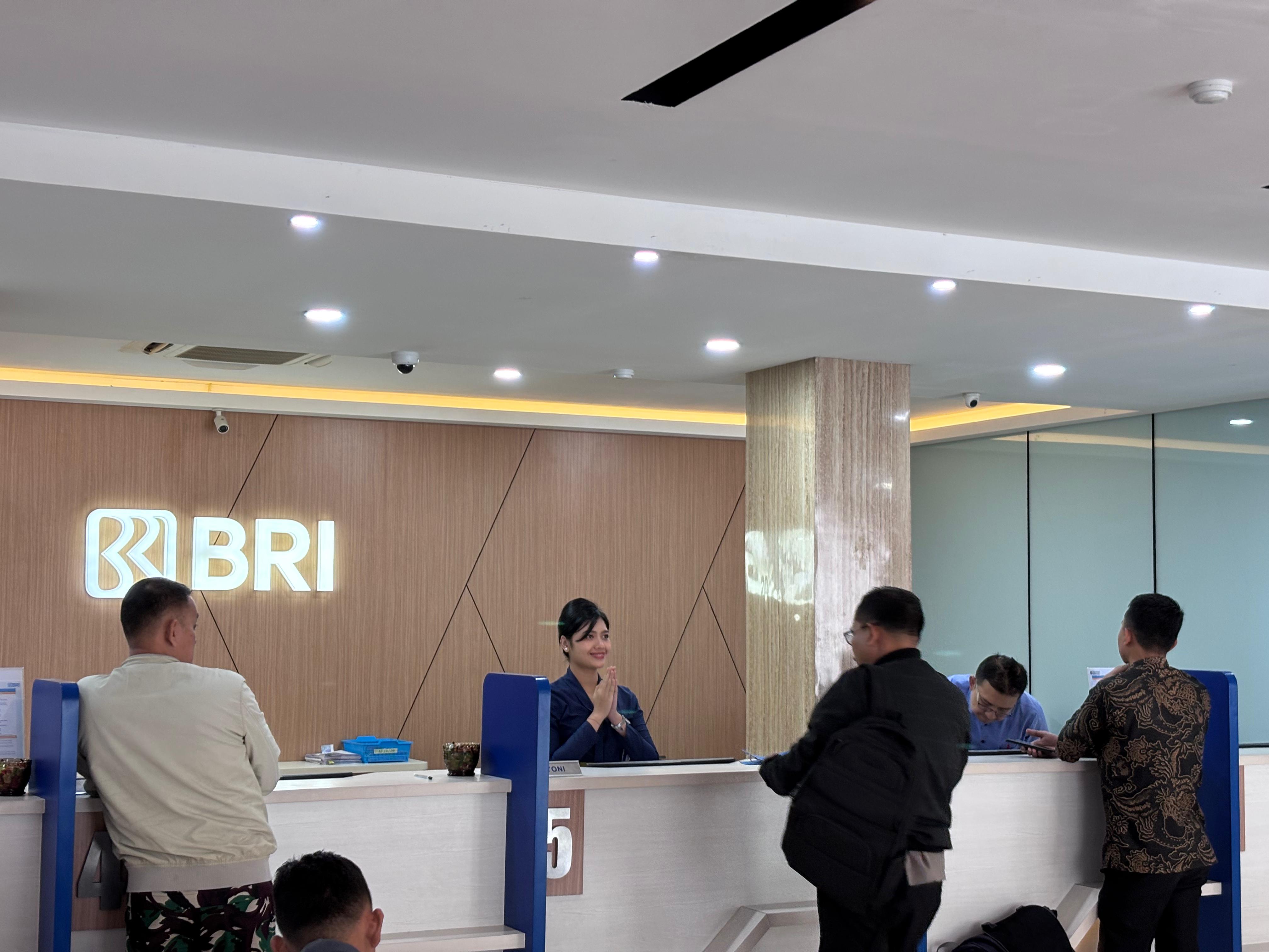 PT Bank Rakyat Indonesia (Persero) Tbk Region 17 Denpasar menghadirkan layanan penukaran uang kartal lebaran 2026.