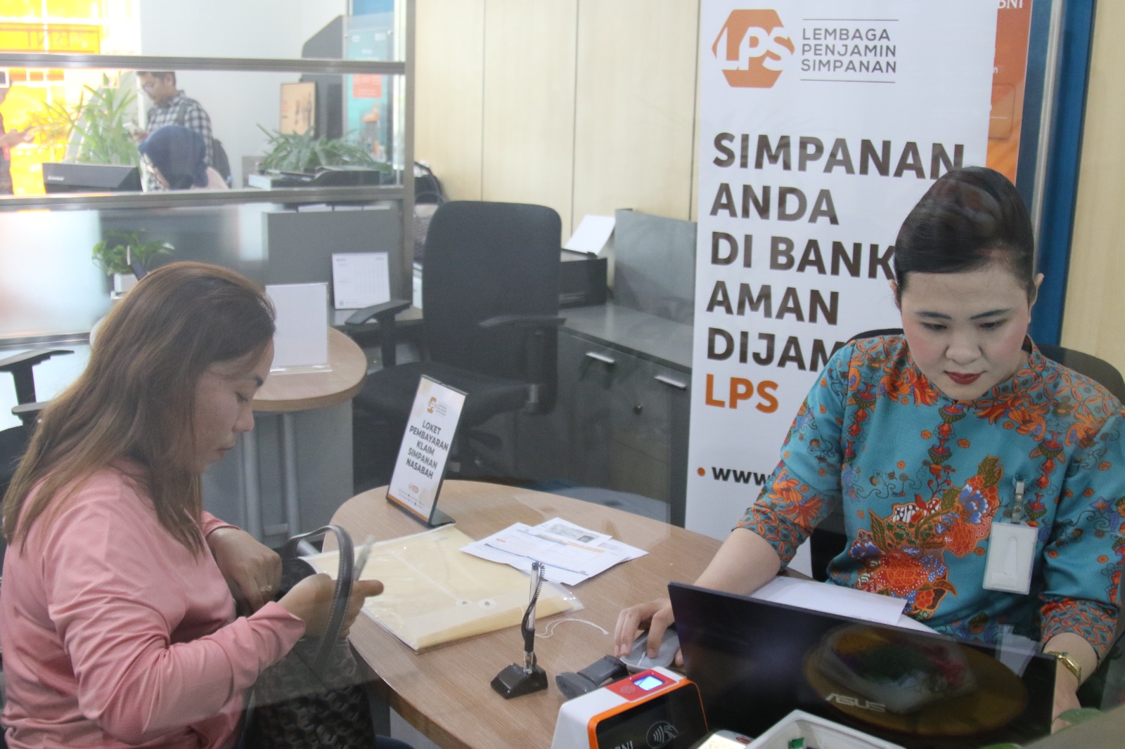 Pendataan pembayaran nasabah BPR Kamadana oleh LPS, Bank lokal ini ditutup oleh OJK