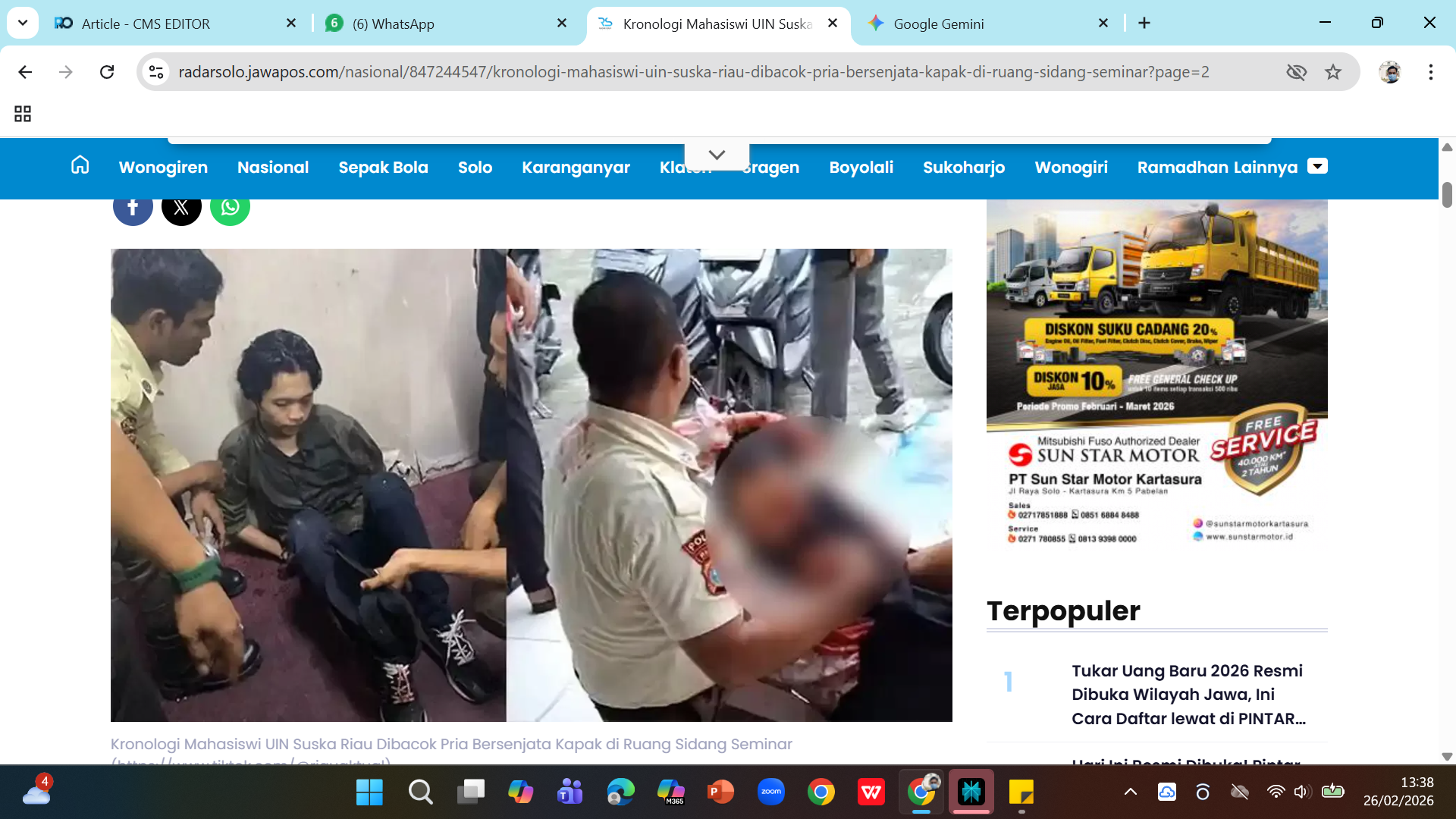 Kiri, pelaku pembacokan mahasiswi UIN Suska Pekanbaru diamankan petugas. Kanan, korban Farah sebelum dibawa ke RS Bhayangkara Riau.