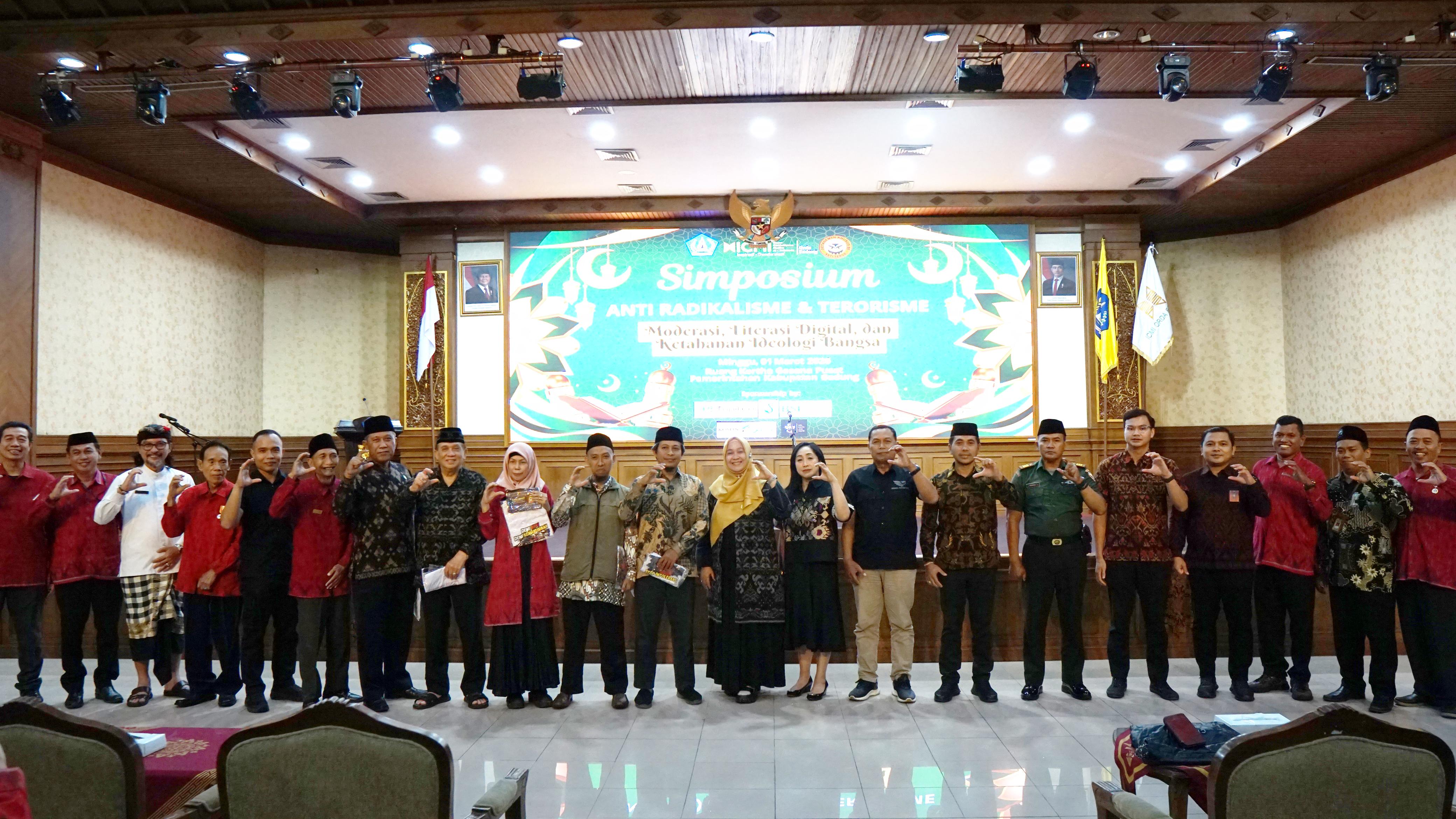 DIGITAL: Simposium Anti Radikalisme dan Terorisme yang digelar Ikatan Cendekiawan Muslim Indonesia Badung dan Densus 88 di Ruang Kertha Gosana, Puspem Badung, Minggu (1/3/2026)