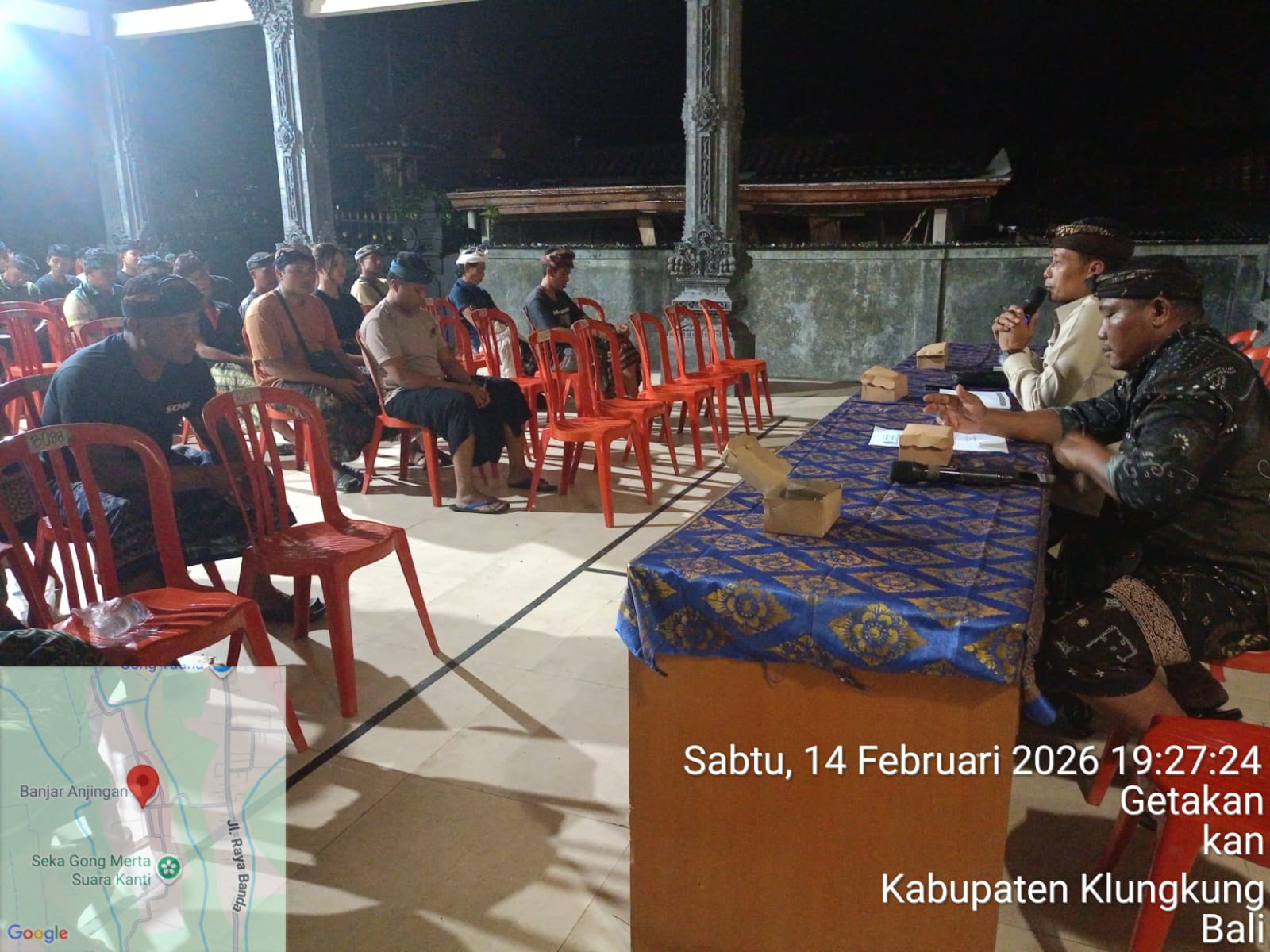 Anggota DPRD Klungkung, I Wayan Widiana, menggelar reses di Desa Adat Anjingan, Desa Getakan, Kecamatan Banjarangkan, Sabtu (14/2).