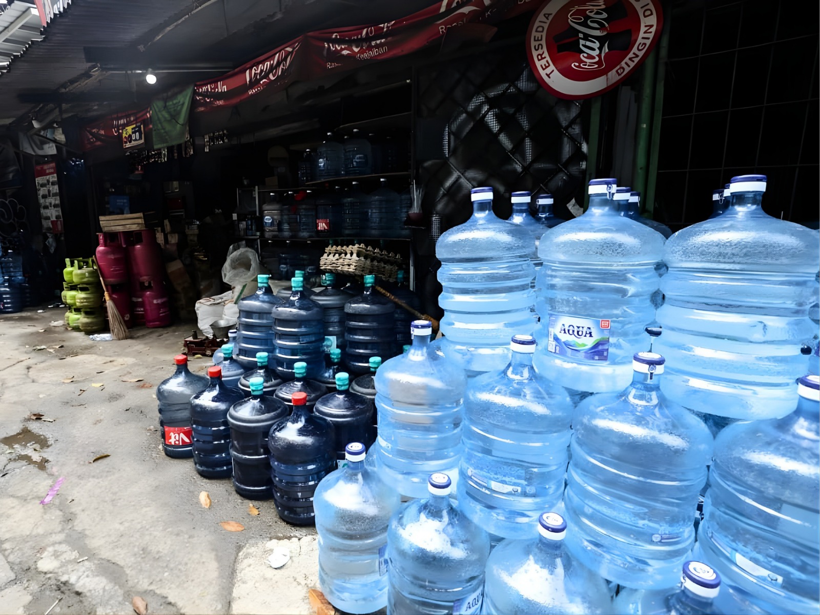 Polemik keamanan galon guna ulang kembali mencuat.