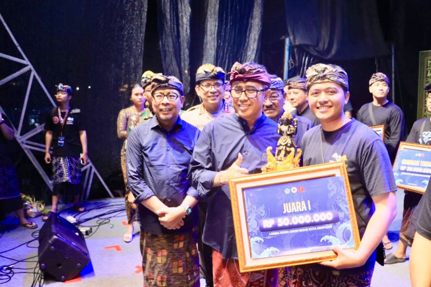 Wali Kota Denpasar I Gusti Ngurah Jaya Negara menutup Kasanga Festival 2026 Minggu (8/3) malam di Lapangan Puputan Badung I Gusti Ngurah Made Agung, Denpasar.