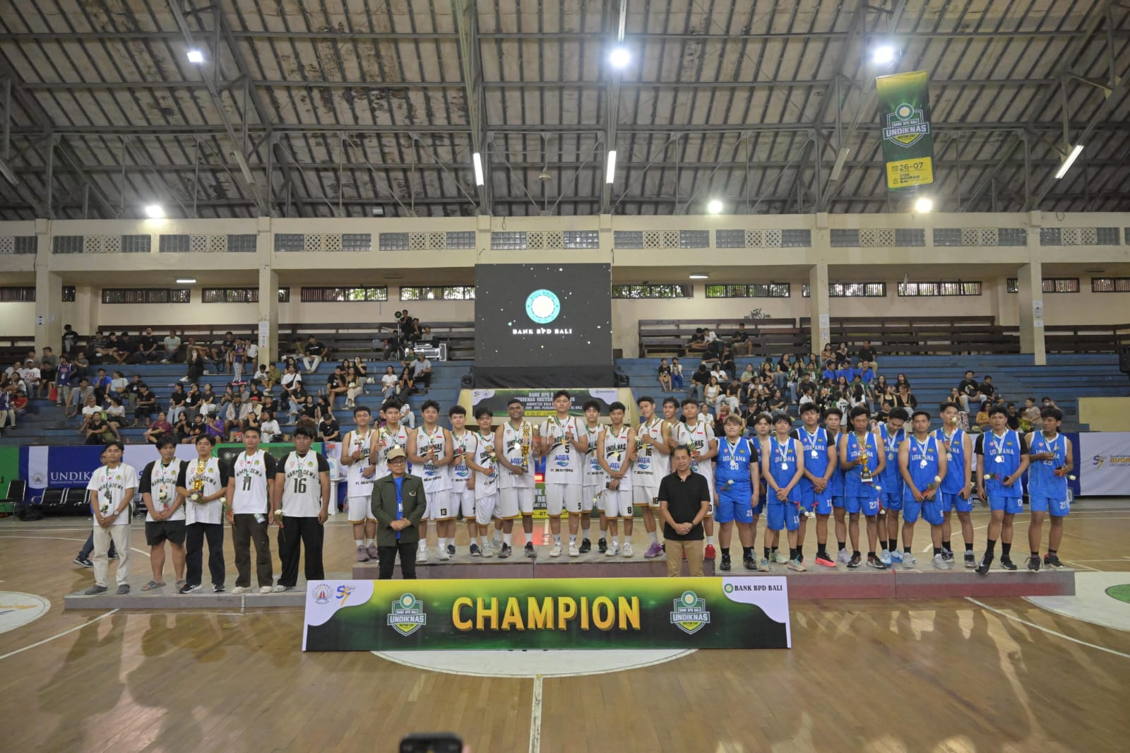 Tim putra SMAN 2 Denpasar juara Turnamen basket Bank BPD Bali Undiknas Rector Cup 2026 di GOR Ngurah Rai, Denpasar, Sabtu (7/3/2026).