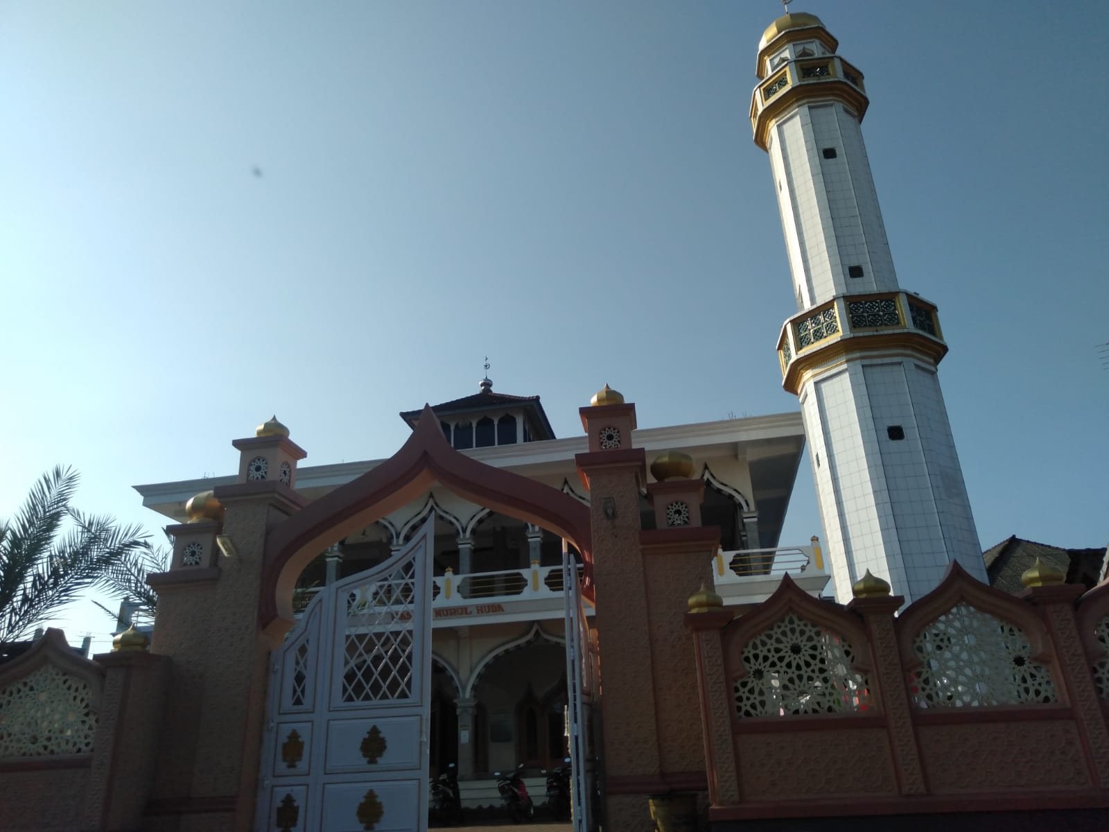 ilustrasi Masjid Nurul Huda,Gelgel,Klungkung. (Hari Puspita/Radar Bali)