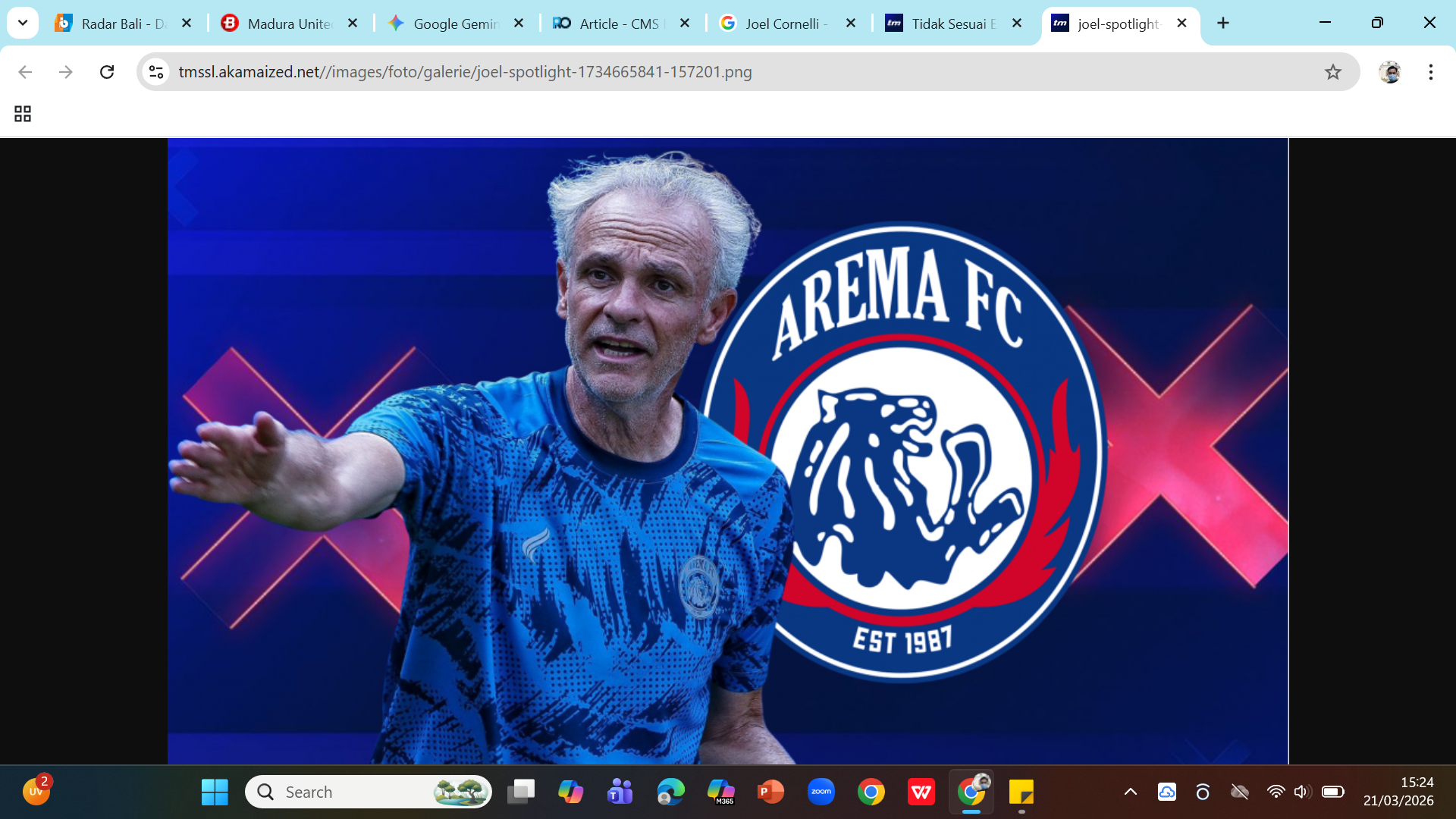 Joel Cornelli saat masih menukangi Arema FC.