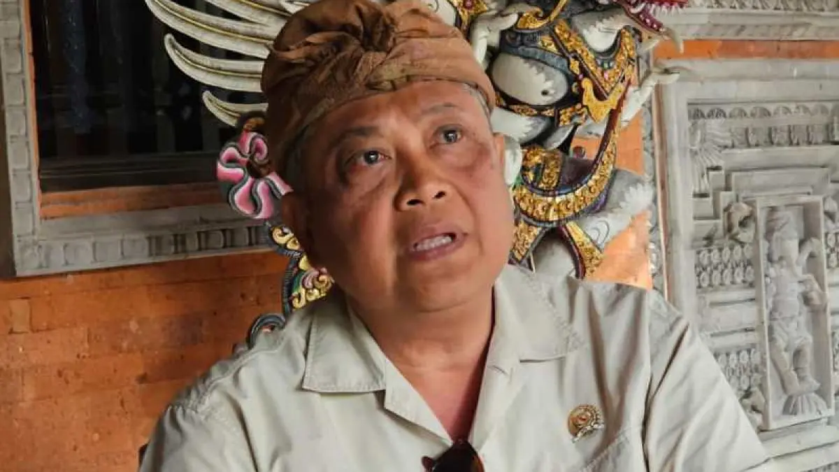 AJAK WASPADA : Anggota Komite III DPD RI Dapil Bali, Ida Bagus Rai Dharmawijaya Mantra. (ni kadek novi febriani)