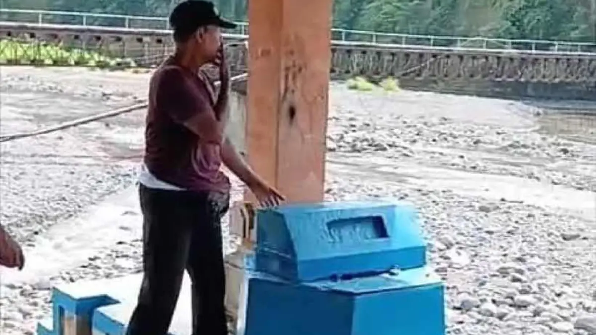 MENYUSUT DEBET AIRNYA : Kondisi Sungai Unda di Dawan,Klungkung, ini mengalami pendangkalan. (foto:istimewa)