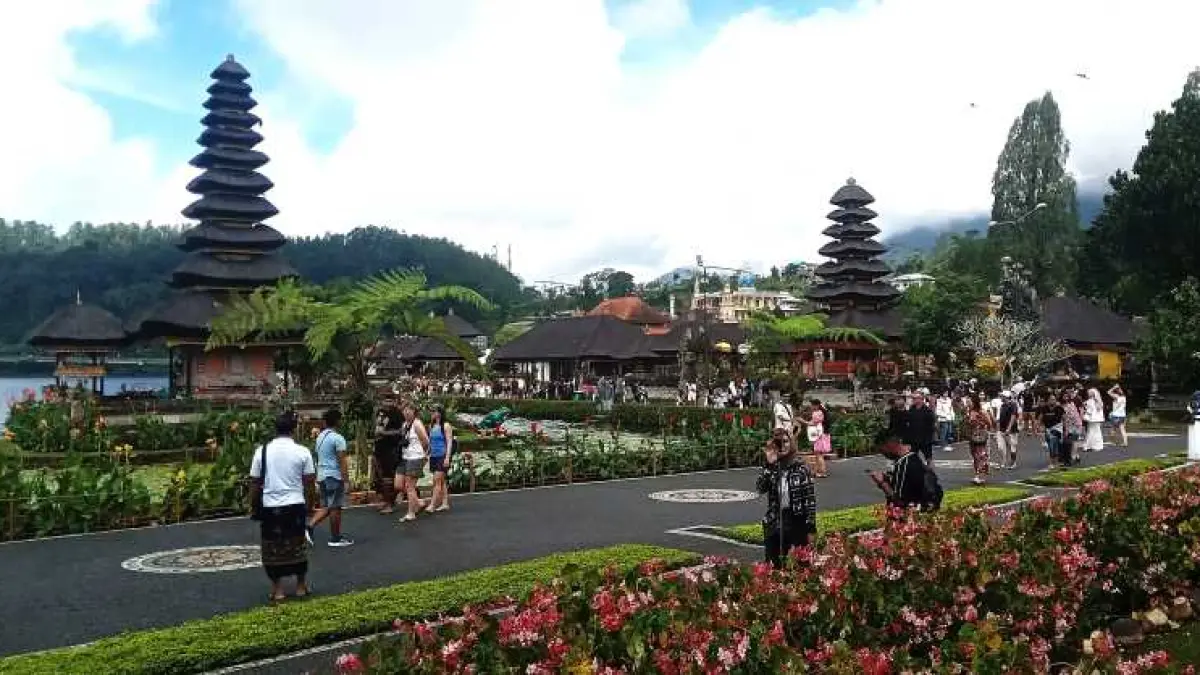 ilustrasi cuaca berawan di Ulun Danu Beratan, Tabanan.(dok.Radar Bali)