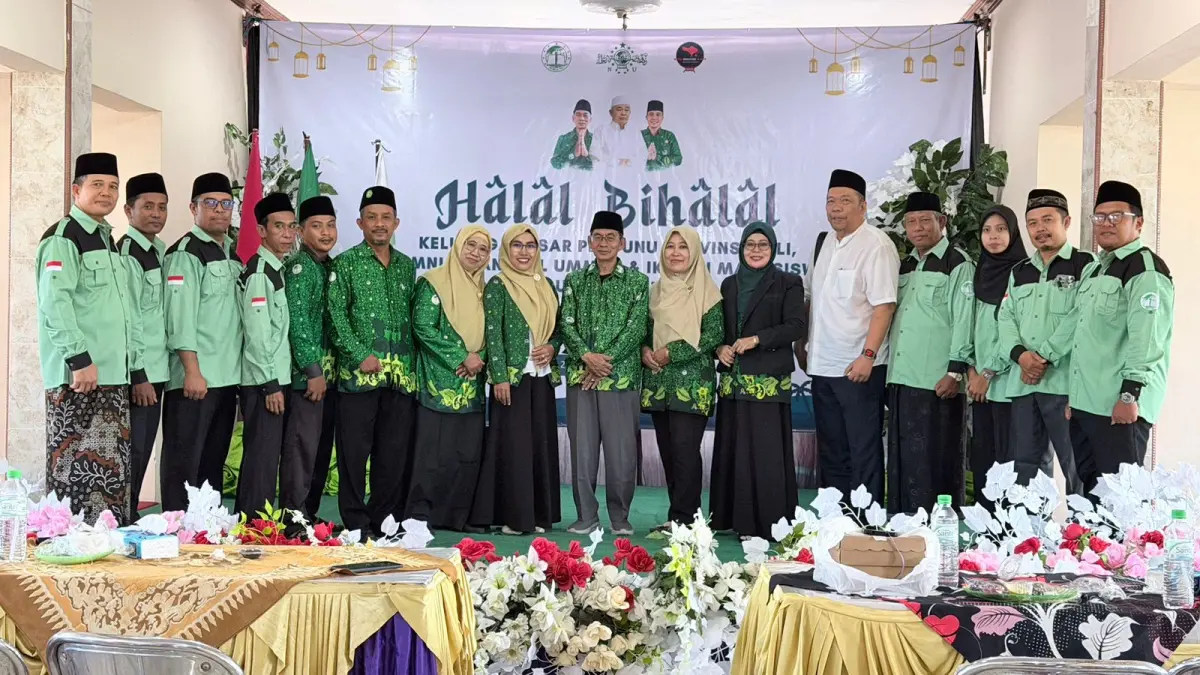LINTAS GENERASI: Jajaran pengurus PW Pergunu Bali foto bersama disela Halal Bihalal di Buleleng, Ahad 29 Maret 2026.