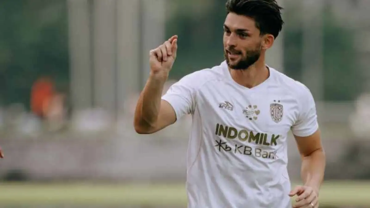 SUDAH LATIHAN LAGI : Brandon Wilson sudah berlatih bersama rekan setimnya. (foto:media bali united)