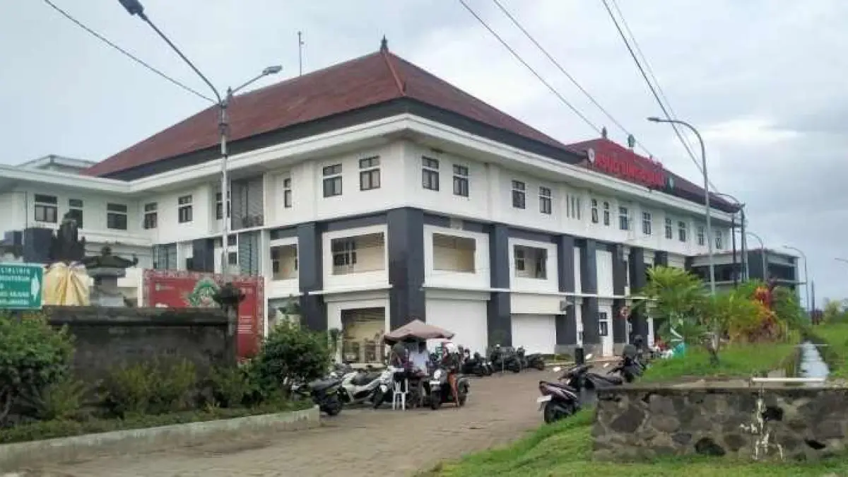 TINGKATKAN KUALITAS LAYANAN : RS Singasana di Desa Nyitdah, Kecamatan Kediri, Tabanan. (juliadi/radar bali)