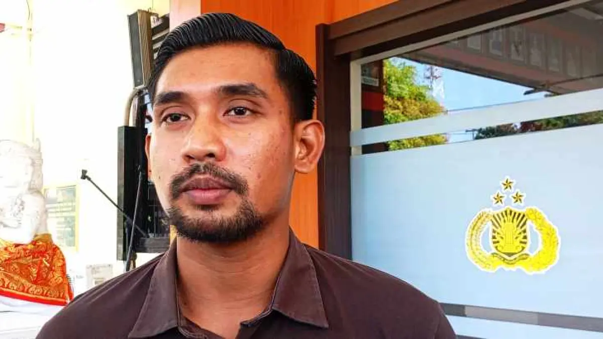TAK AMBIL PUSING : Kasat Reskrim Polres Buleleng, AKP I Gusti Nyoman Jaya Widura persilakan melapor . (francelino junior)