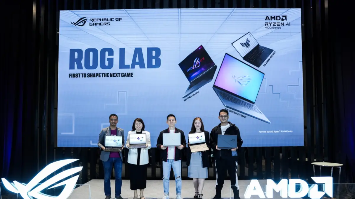 Dari kiri, Donnie Brahmandika, Consumer Product Marketing Manager AMD, Indonesia; Davina Larissa, Head of Marketing ASUS Indonesia; Lenny Lin, Country Manager ASUS Indonesia; Armawati Cen, Consumer Business Development Manager AMD, Indonesia; Adrian Pradipta, Technical Public Relations ASUS Indonesia&nbsp;&nbsp;