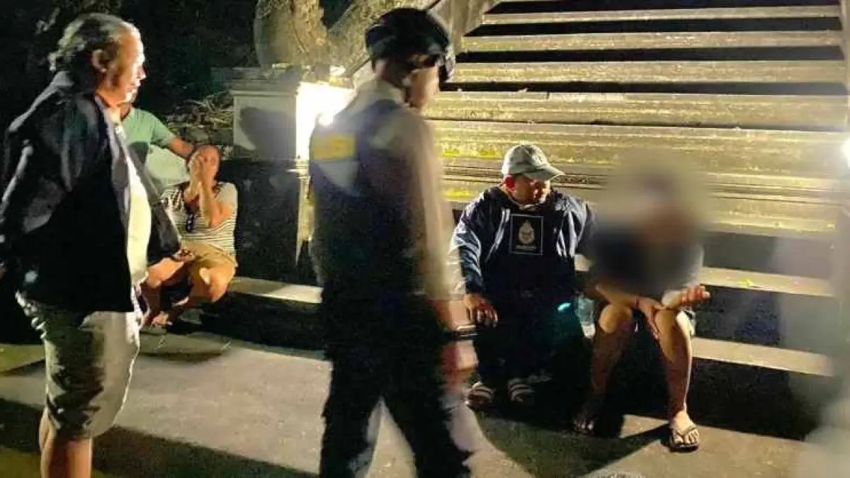 DIAMANKAN : Polisi mengamankan remaja yang bersitegang di Banjar Jurang Pahit, Desa Kutampi, Kecamatan Nusa Penida. (foto:ist)