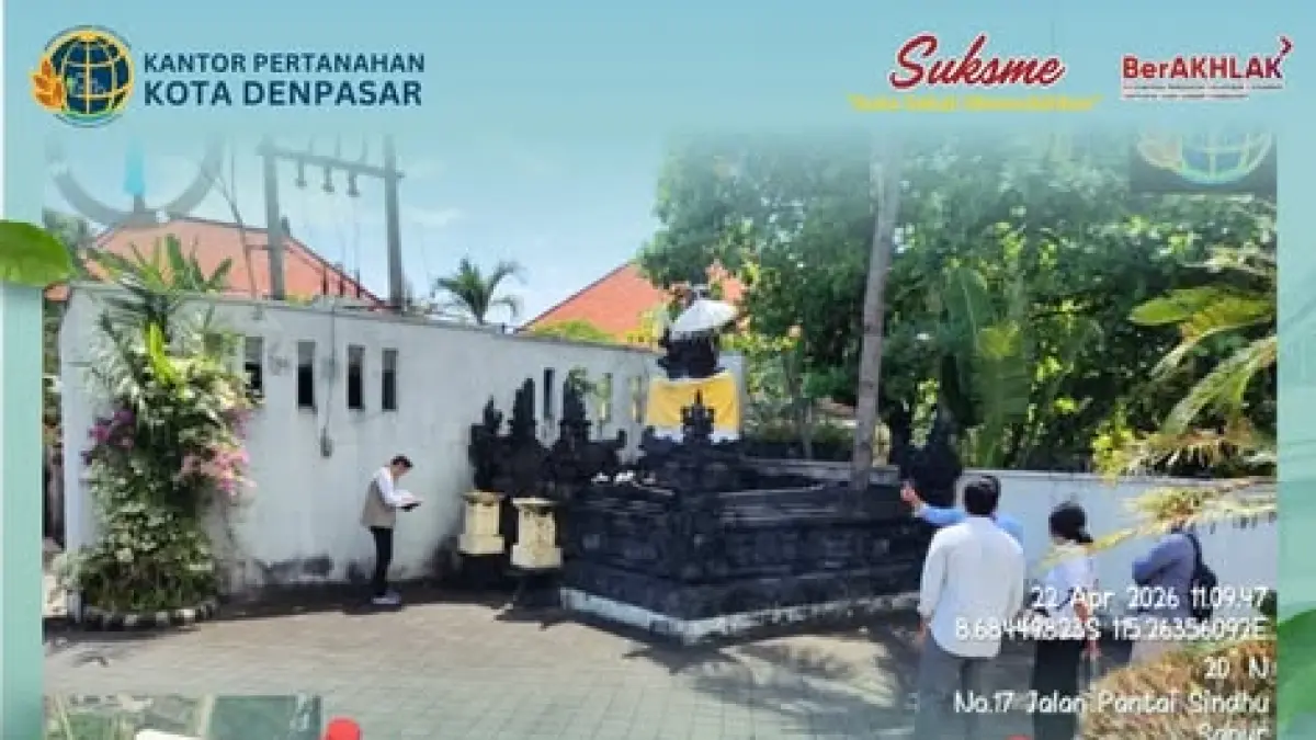  Petugas Lapangan Kantor Pertanahan Kota Denpasar melaksanakan kegiatan peninjauan lapangan di wilayah Kelurahan Sanur (22/4/2026).