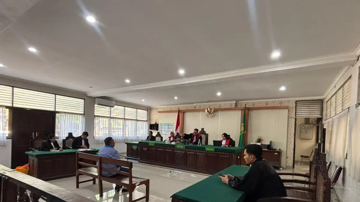 Persidangan Togar Situmorang di PN Denpasar.