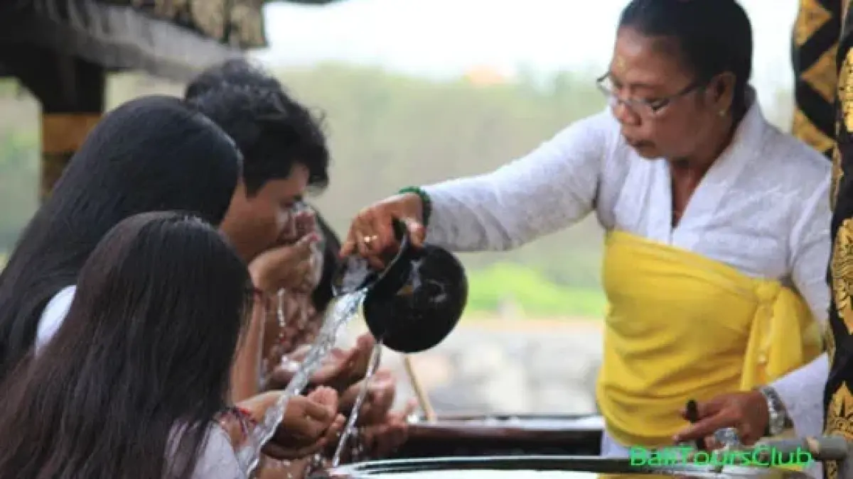 Pura Campuhan Windu Segara (foto: Bali Tours Club)