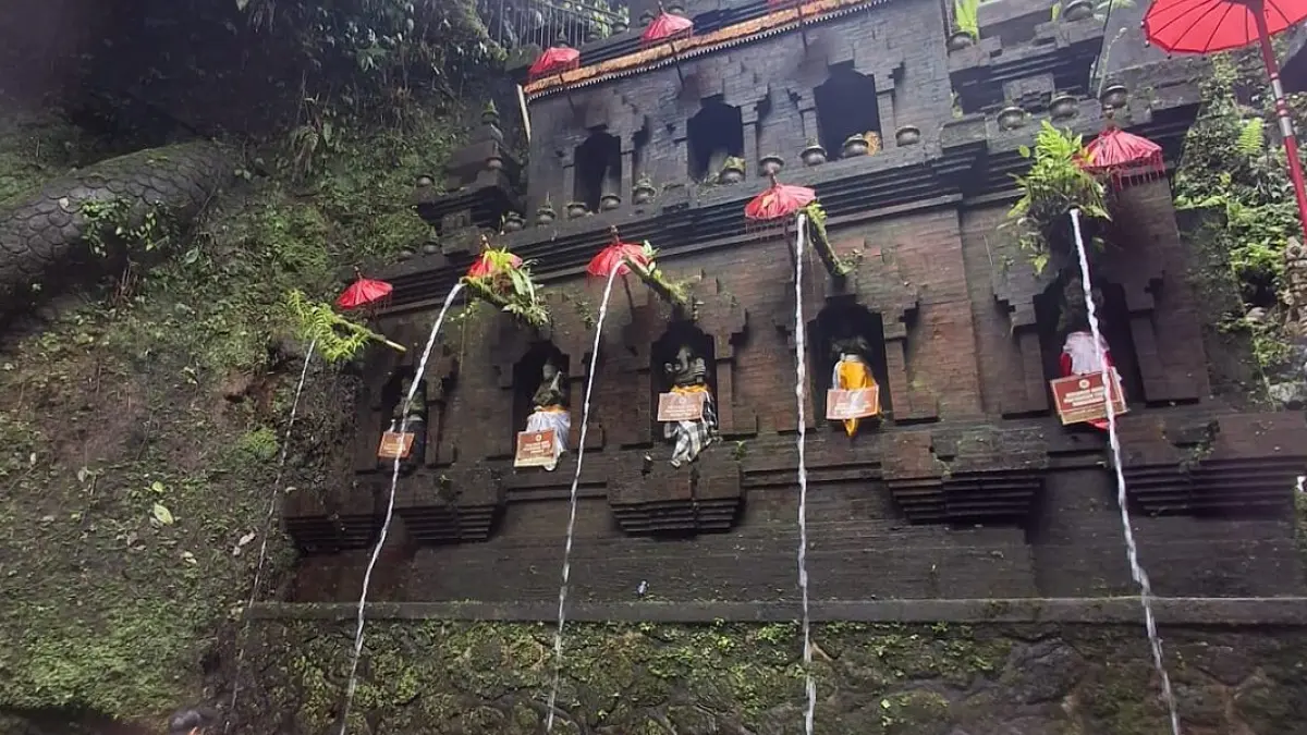 Pura Taman Pecampuhan Sala, Bangli

