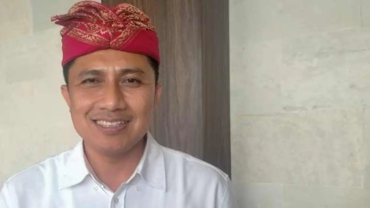 MENGIMBAU WARGA TIDAK PANIK: Kepala Dinas Kesehatan Tabanan dr. Ida Bagus Surya Wira Andi. (juliadi/radar bali)