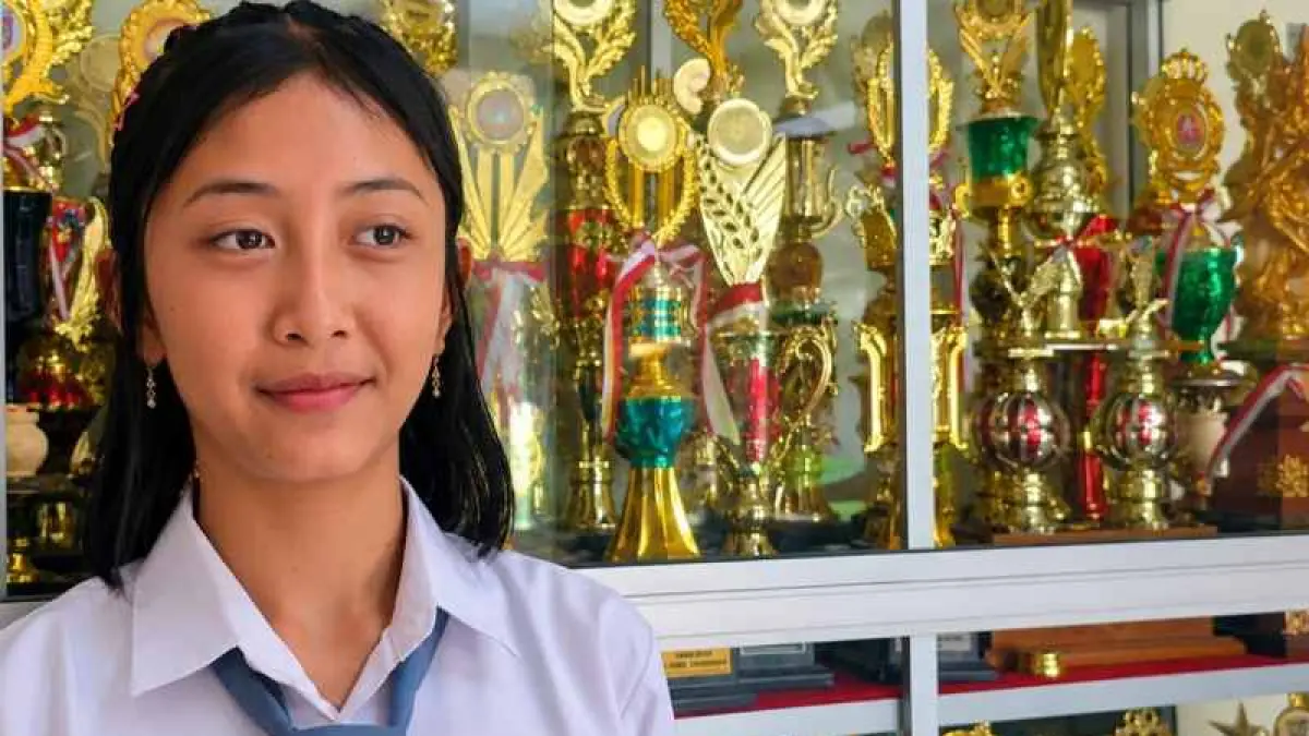 MEMBANGGAKAN : Siswi Negeri 1 Kubu, yakni Ni Komang Gayatri Dinda Gita Arsani yang lolos seleksi nasional sebagai Pakibraka&nbsp;&nbsp;tahun 2026. (zulfika Rahman)