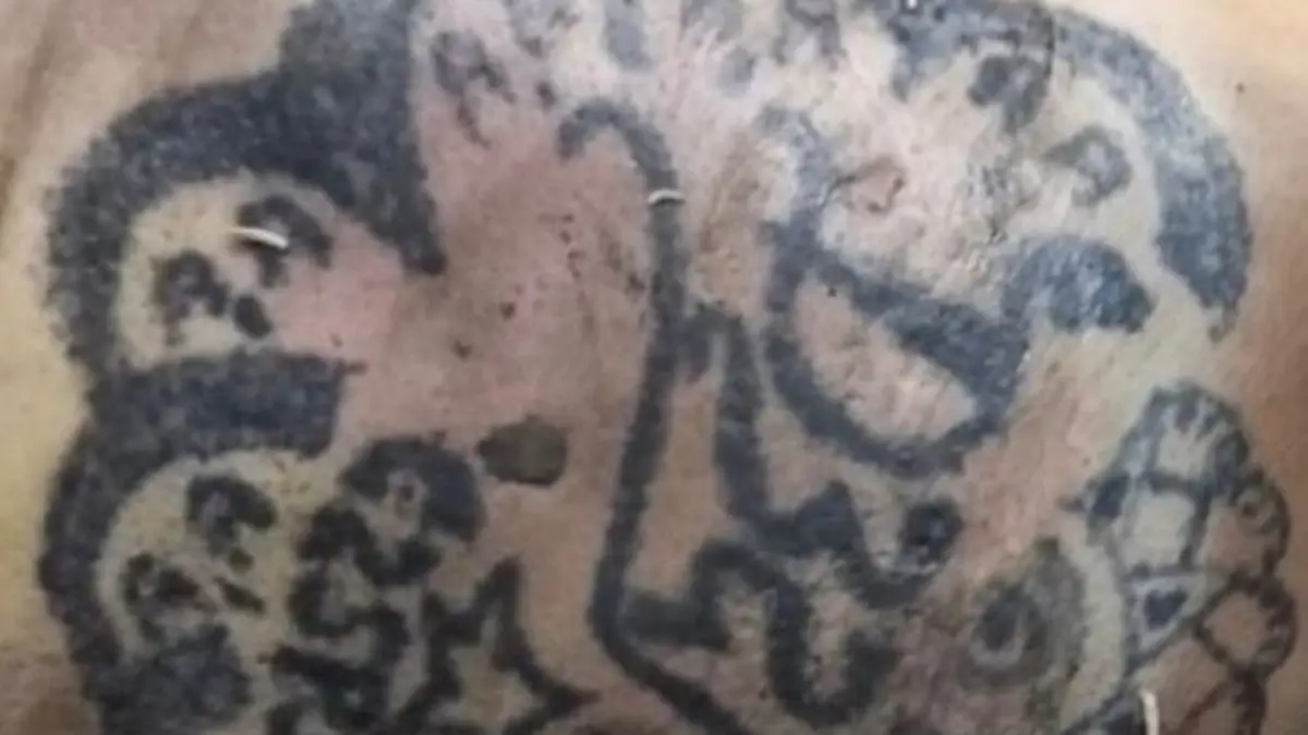 TELISIK IDENTITAS: Tato bertulis CESPER pada tubuh korban menjadi petunjuk ungkap identitas Mister X korban yang dikubur di Darmasaba. (ist/radarbali.id)