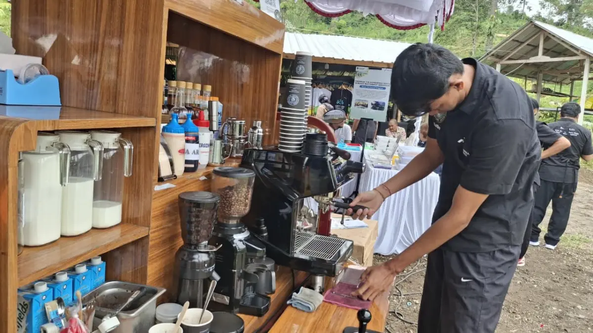 Pertamina Patra Niaga Regional Jatimbalinus melalui unit operasional Fuel Terminal Sanggaran secara resmi mengumumkan keberlanjutan program Corporate Social Responsibility (CSR) unggulan bertajuk "PROGRAM PEMBERDAYAAN DIFAPRENEUR (DIFEL CAFÉ) DAN SKIZOPRENEUR (RUMAH BERDAYA)" (20/5/2026).