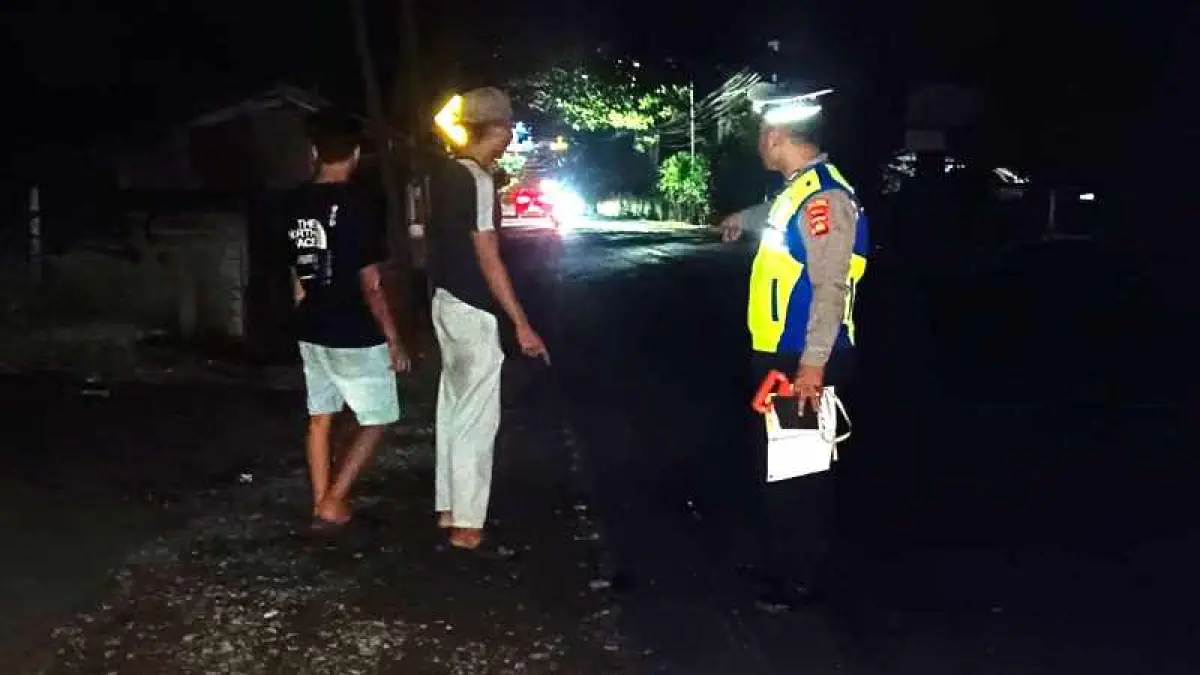 PELAKU LANGSUNG KABUR : Kejadian abrak lari di Jalan Raya Singaraja-Gilimanuk, melibatkan empat kendaraan. Beruntung tidak ada korban jiwa.(Polres Buleleng)