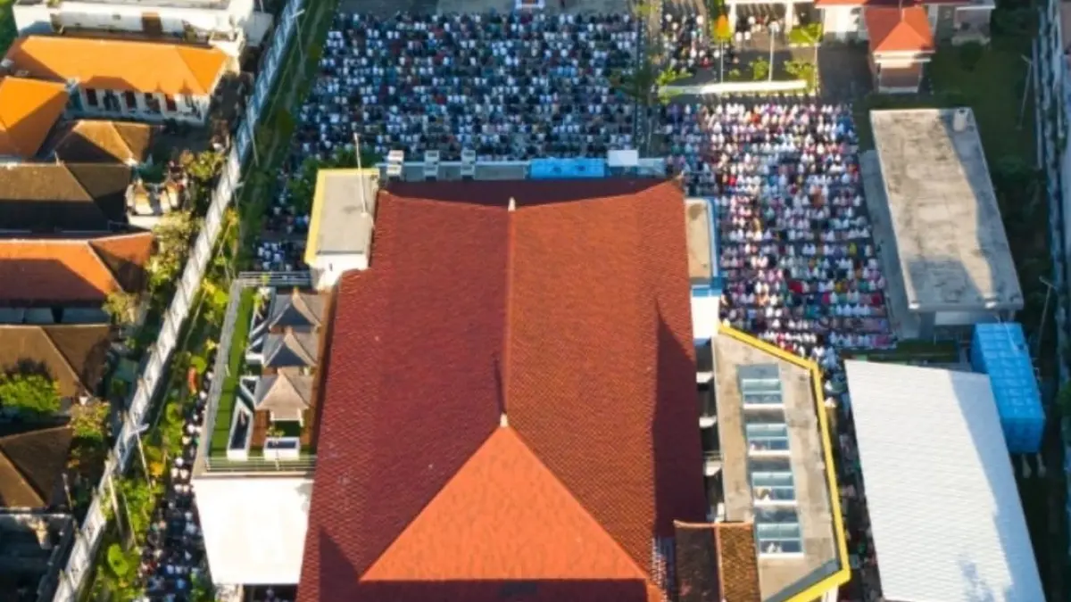 Foto tampak udara dari citra drone  di UT Denpasar