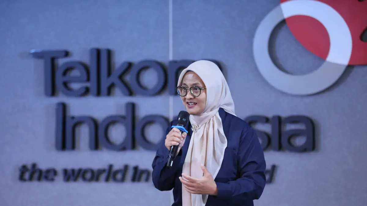 NAIK: Direktur Utama Telkom Dian Siswarini. (Humas Telkom untuk radarbali.id)