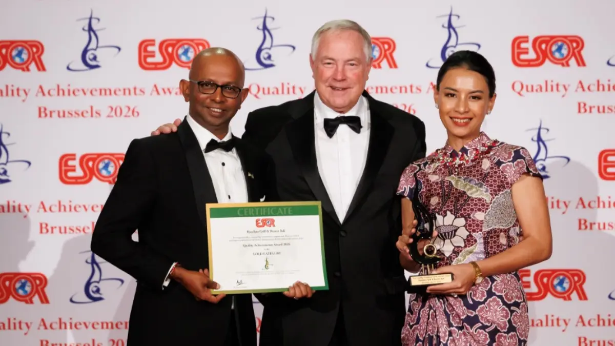 Shan Ramdas, General Manager Handara Golf & Resort Bali (kiri) dan Aliza Salviandra, Presiden Direktur Handara Golf & Resort Bali (kanan), saat menerima awards di Brussels - Belgia, 31 Mei 2026.