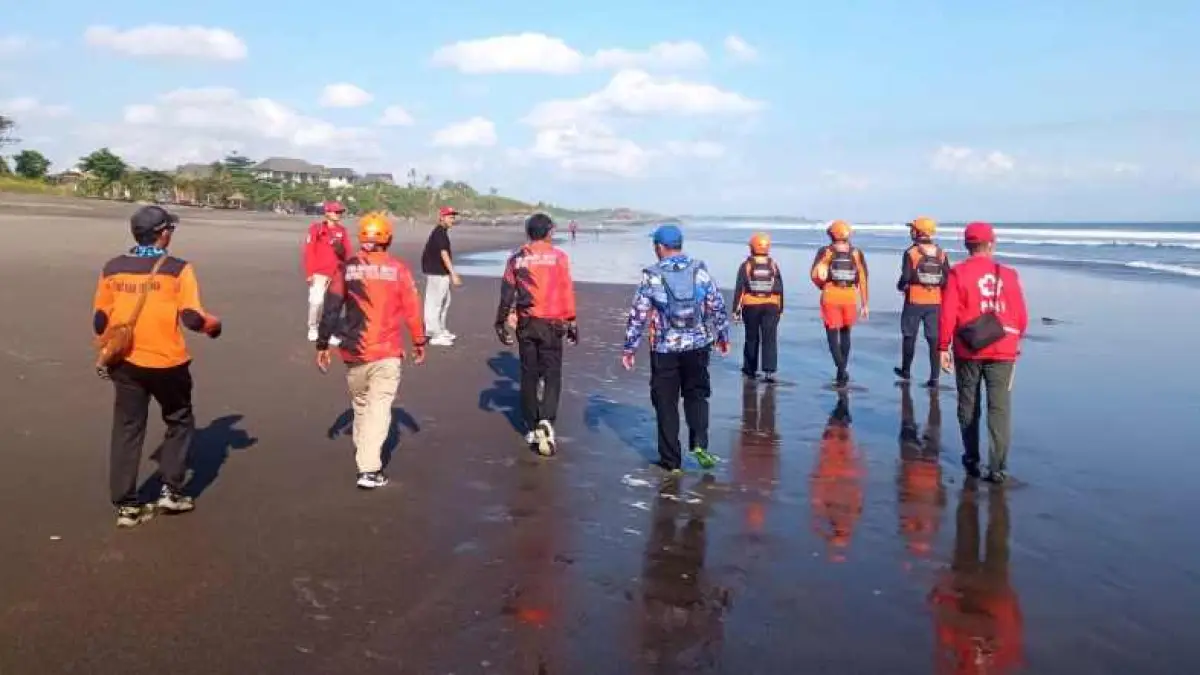 MASIH NIHIL : Upaya pencarian krorban remaja I Komang S oleh tim Sar gabungan di Pantai Yeh Gangga, Desa Sudimara Tabanan. (ist)